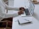 Wybór laptopów dla firm – jaki koszt zakupu? laptop dla firm, zakupy