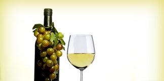 Wino czerwone i białe – jakie wybrać na każdą okazję? Wino czerwone i białe