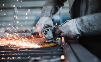 Czy szlifierka kątowa można ciąć metal? Czy szlifierka kątowa można ciąć metal?